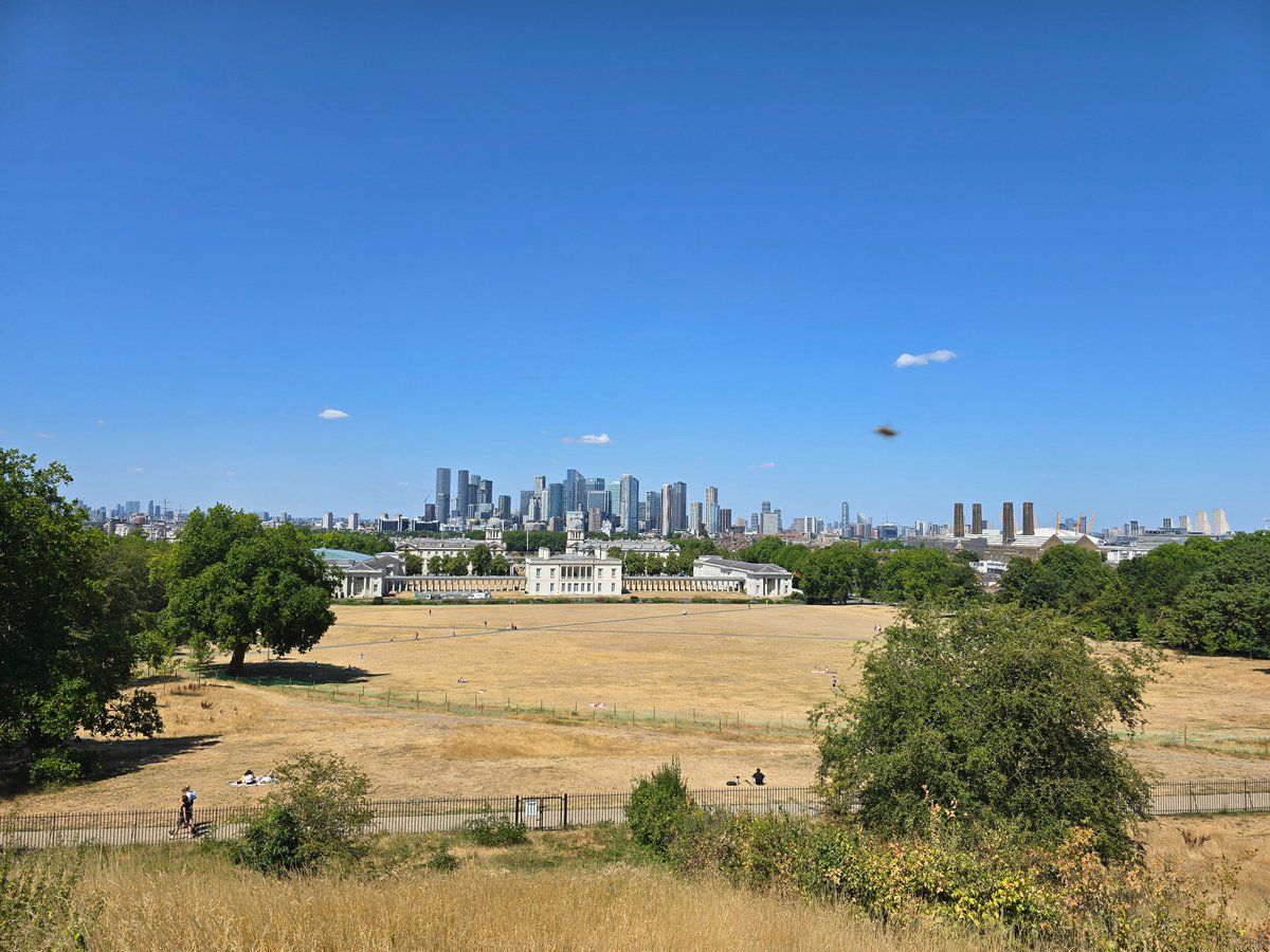 castlecoder's tweet photo. @CEMustoe Went to the Observatory at Greenwich today https://t.co/lhvkAhg2uD