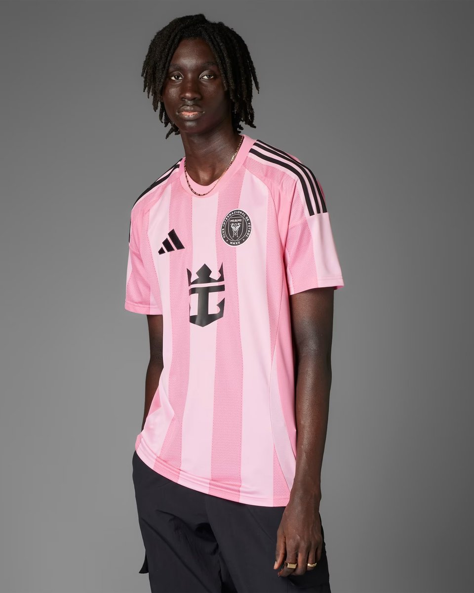 adidasalerts's tweet photo. 30% OFF on adidas US.
adidas Inter Miami 2025/26 Home Kit.
Retail $100. Now $70 + free shipping.
🏷️ Use adiClub vouchers for further discounts
🔗 https://t.co/GsOJsdh4F6  ad https://t.co/QZCCWuBDjA