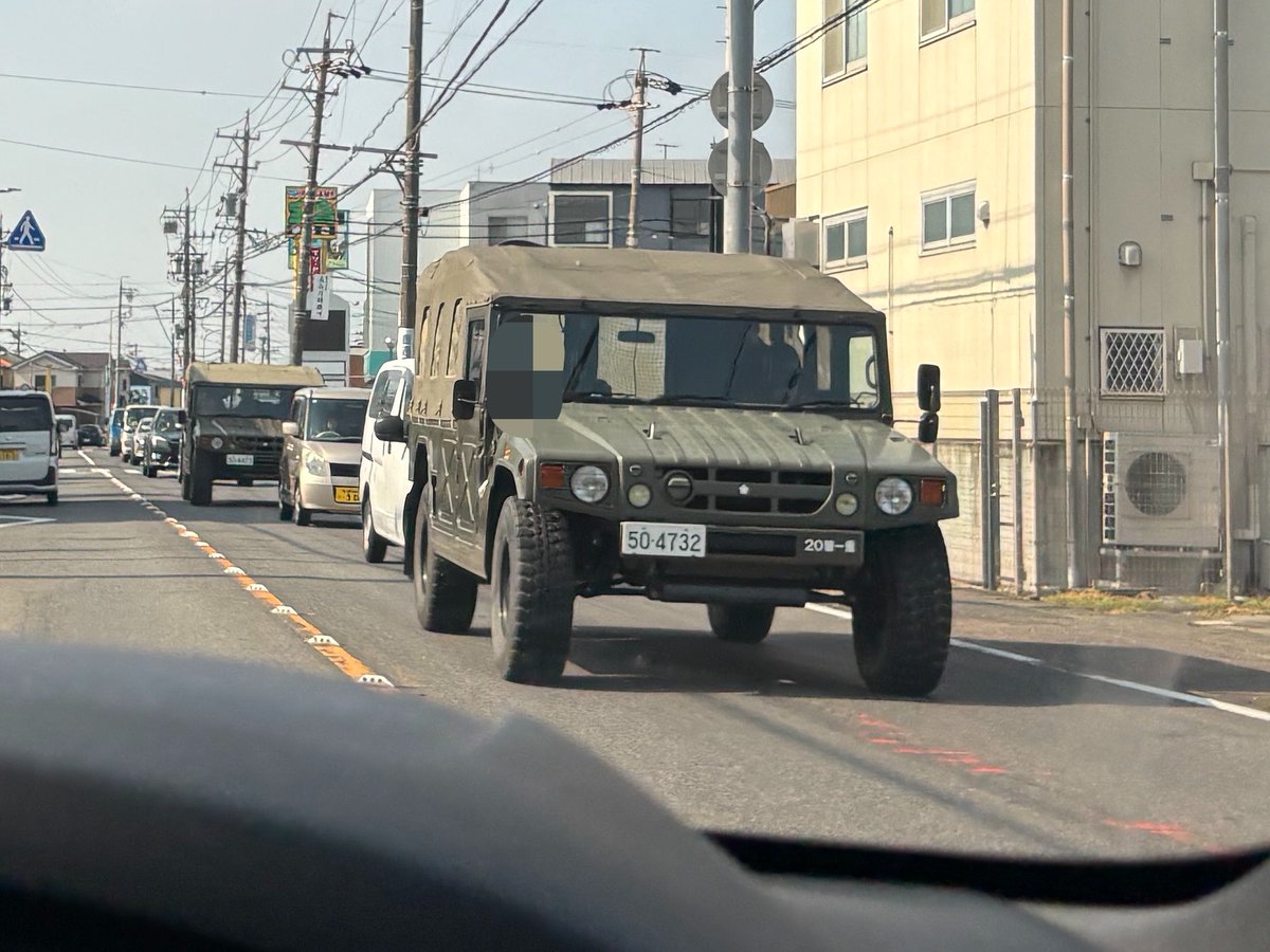 jsdf___r's tweet photo. 朝から陸自がたくさん https://t.co/mjVoYL5xoz