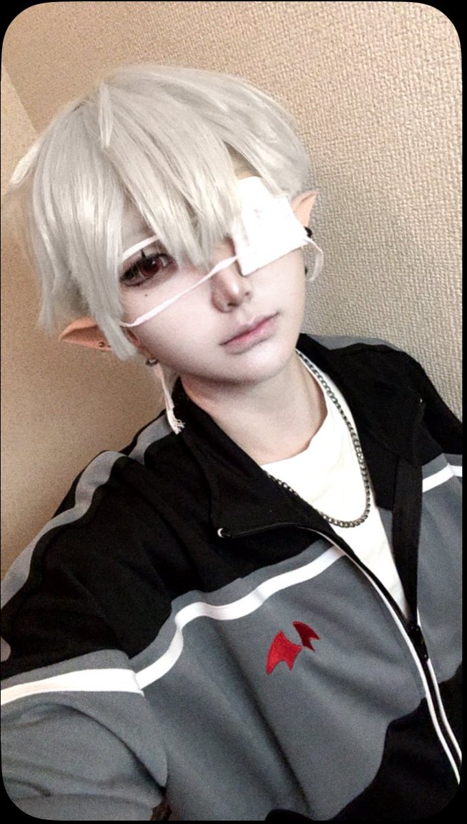 ro_1z1's tweet photo. ⚠︎cos.1部ピアスなし
無。 https://t.co/TgZpjPit4O