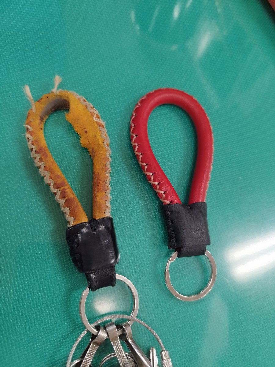 _yebisu's tweet photo. 昔、ホームセンターに期間限定で来てたお店で買ったキーホルダー
もう出会えないと思ってたけど、グーグルレンズのおかげで見つけられた。 https://t.co/DzWqjehQdZ