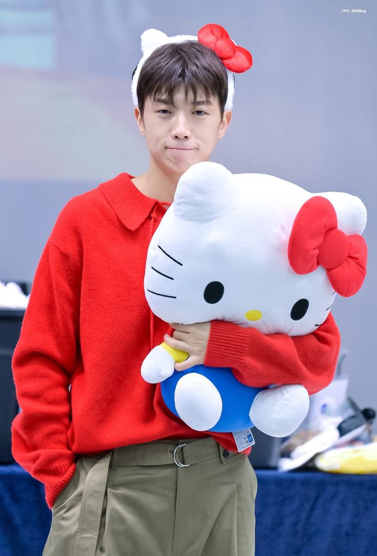 imfollowing2pm's tweet photo. Jang WOOYOUNG of 2PM https://t.co/QR7GNcFvfN