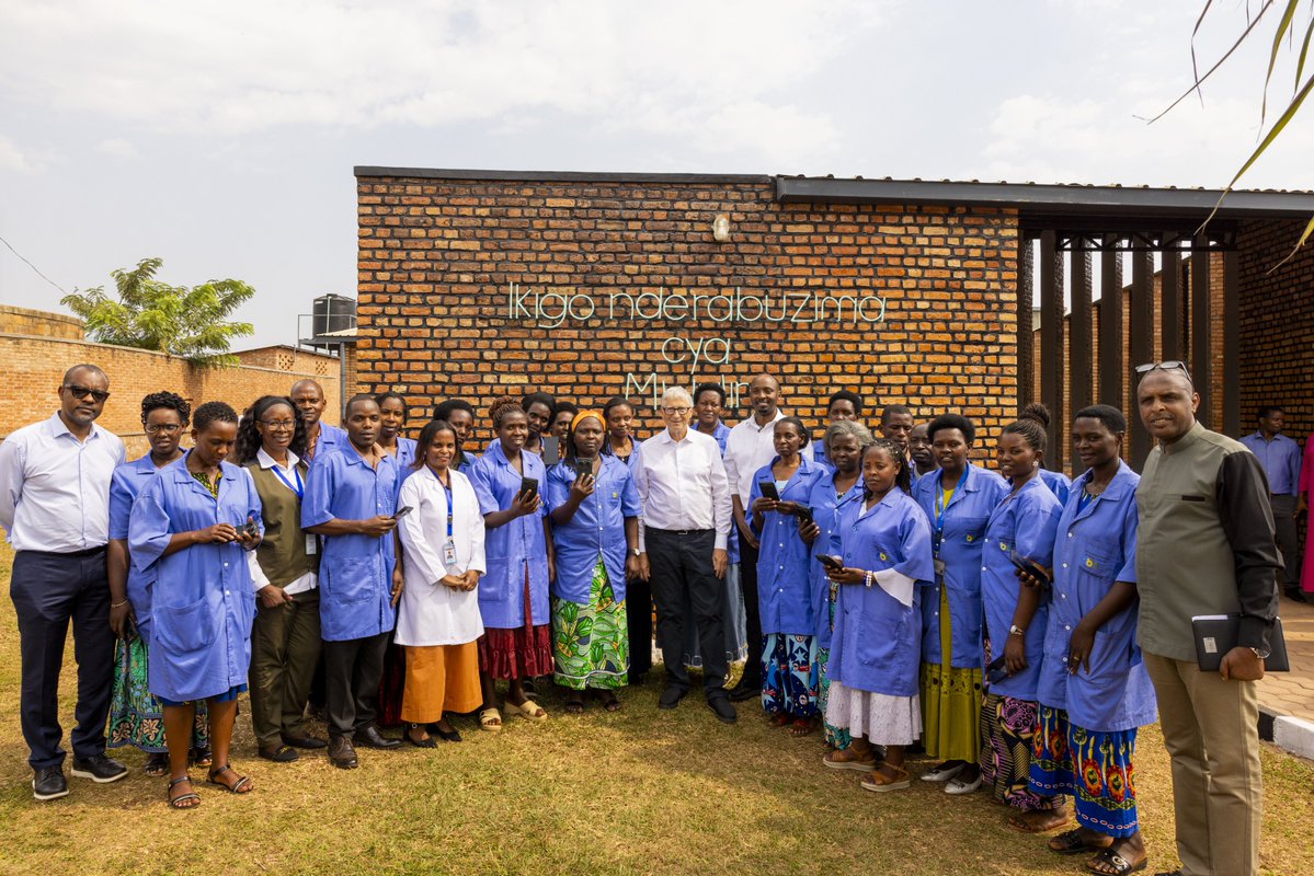 RwandaHealth tweet picture