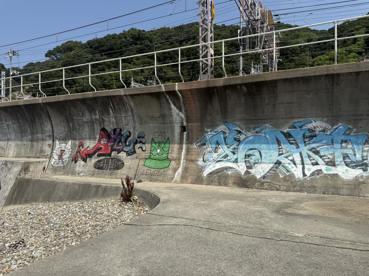 tetwo_three's tweet photo. 昨日、S○Yに行って来ました。
なぜかわからないが、あの雰囲気が好きです。
暑かったけど、楽しんできました。

#JUMP_GAKUEN https://t.co/QkUAaRLeu0