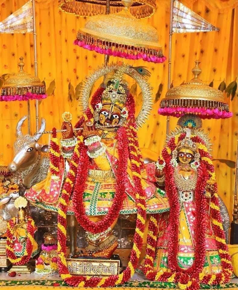 ShivPra16878743's tweet photo. शुभप्रभात!! दिन की शुरुआत श्रीजी श्रीराधा नाम से करें 💐
जय जय श्रीराधे 💐🙏💐 https://t.co/KYWJIgXo8Q