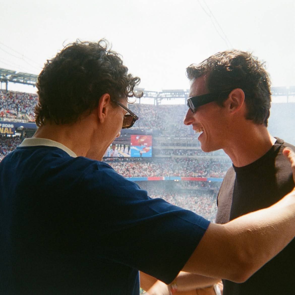 thollandrchives's tweet photo. Tom Holland and Callum Turner at the World Cup final yesterday! https://t.co/vQiDlYFXdt