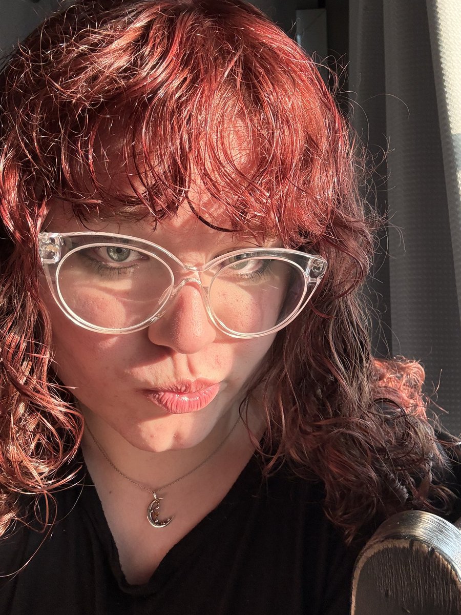 lilyevebubbles's tweet photo. it’s all red and done https://t.co/bQsXhmMHWW