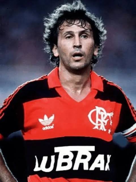 martinFLA81's tweet photo. Confesso que mexeu comigo essa volta da LUBRAX ao Manto Sagrado, mesmo que nas costas.

Anos de uma parceria histórica, títulos, passa um filme na cabeça. Pra quem tem apego com os uniformes do Flamengo essa notícia é diferente.

Passado, presente e futuro. https://t.co/KVsXXoNiAM