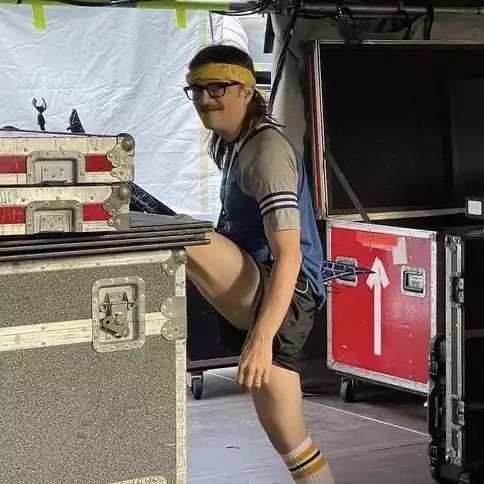 WeezerPubes's tweet photo. I need you rivers https://t.co/phMjnTuLcZ