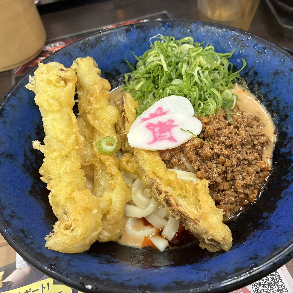 ymk0007's tweet photo. おかえりー😊坦々うどん❣️
チョイと細めんで食べてみたい…と思った、けふこの頃🙄
#資さん #資さんうどん
#うどん https://t.co/wY21HJyfmw