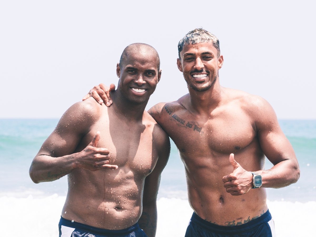yokohama_fc's tweet photo. SUMMER 🌊☀️

#アダイウトン #ルキアン
#横浜FC #yokohamafc https://t.co/832w5wAX6b
