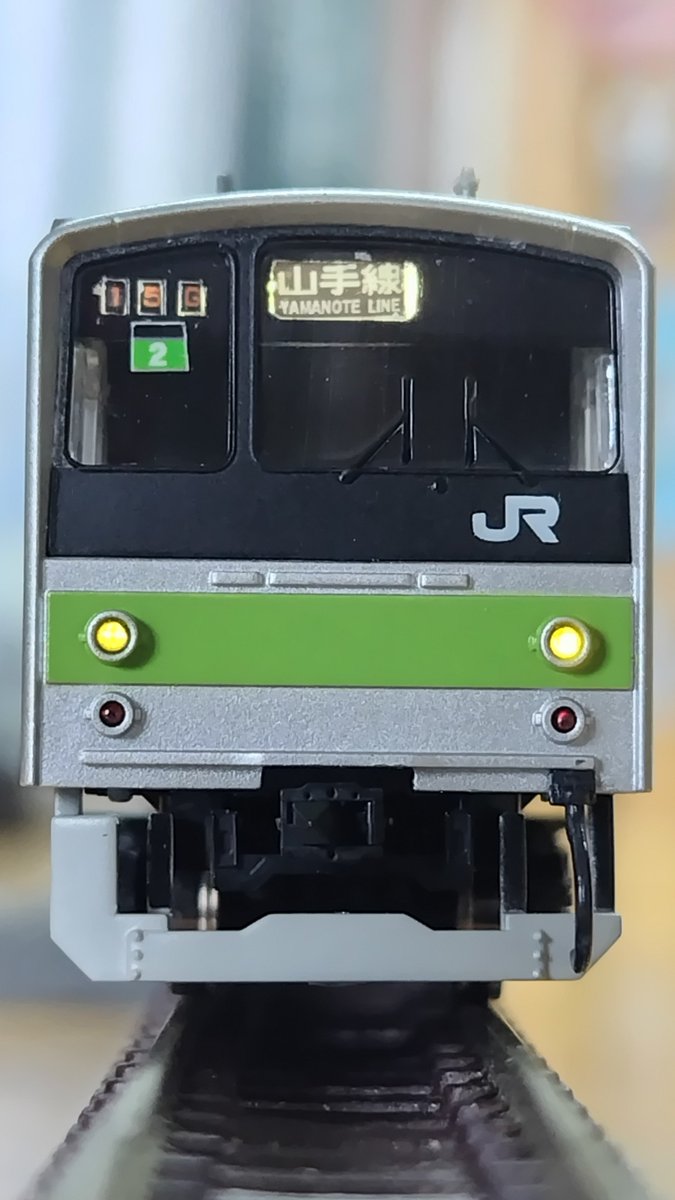 YuClock_JJ501's tweet photo. 南武支線のワ4編成がJR東日本最後の205系営業車になったと聞いて
幼少期に武蔵野線でうんざりするほど(失礼)見かけたこの形式も遂に終焉が近づいていますね…

ここでは東京総合車両センター研修車の元ヤテ1編成が最後の原型保存車ということで、我が家の3社製Nゲージを再掲しておきます。 https://t.co/dqvtPURDHY