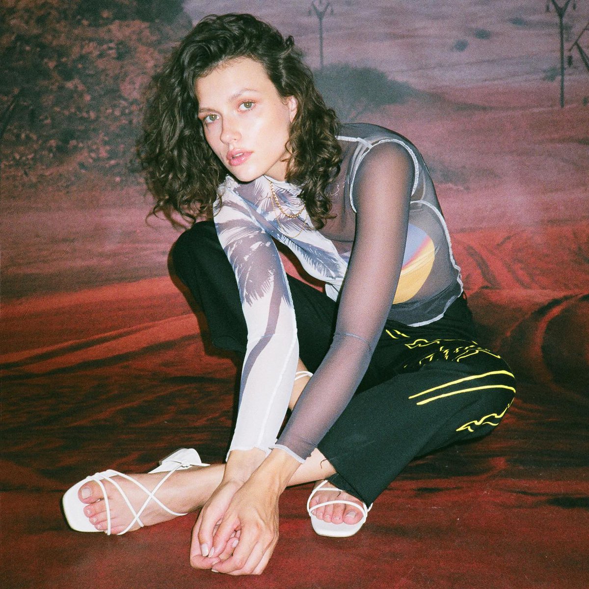 seedsmanagement's tweet photo. Doesn't look Susan absolutely gorgeous?

photographer: @mauriziomontani_ 
model: @susanveltman https://t.co/24A5SvQNUh