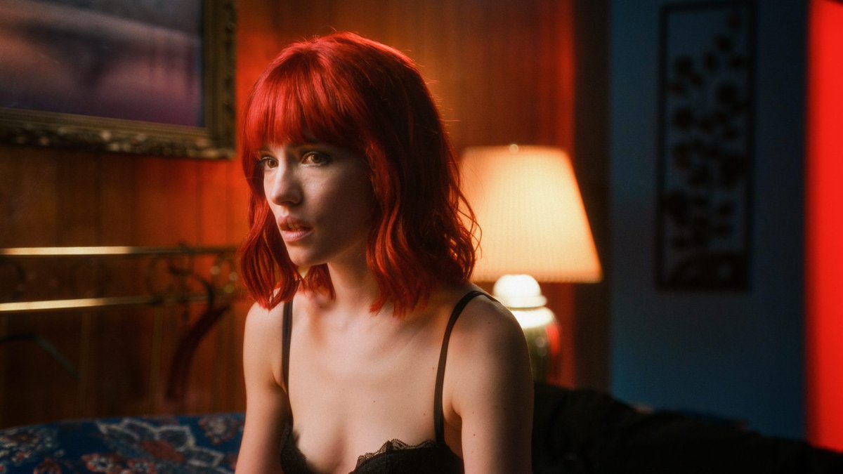 BDisgusting's tweet photo. SKELETONS hits theaters June 4, 2027.

Willa Fitzgerald, Kyle Gallner, Brie Larson &amp; John Goodman star in the creature feature from director JT Mollner (Strange Darling).

A boy discovers his parents are hiding a secret about his mom's true nature.

JJ Abrams will produce. https://t.co/biZaNK2TYn