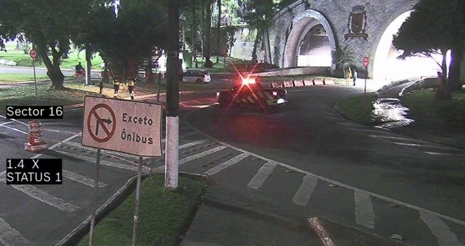 CetSantos_'s tweet photo. 🚧 INTERDIÇÃO PROGRAMADA

Local: Túnel Rubens Ferreira Martins (sentido Centro → Praia)

Motivo: Lavagem do túnel.

Situação: Sentido Centro/Praia bloqueado para execução dos serviços, com apoio da UOPER.

🕘 Previsão: das 21h às 23h. Utilize rotas alternativas. https://t.co/bha6XmWPmo