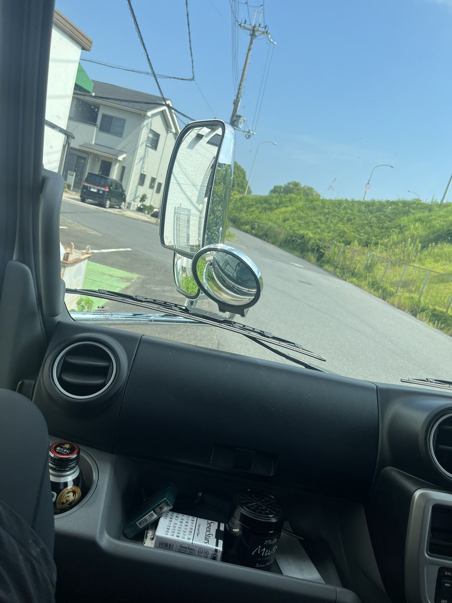 sum1_desu's tweet photo. 無理！！避難🚚 https://t.co/FmYRhdXWqb