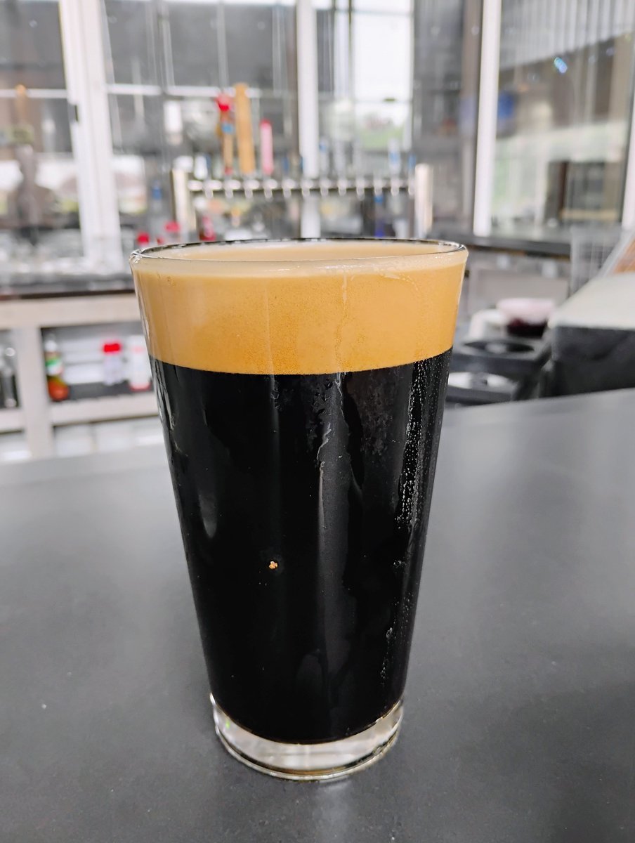 BeerSnobSean's tweet photo. My 3rd visit to Byway Brewing in Hammond, Indiana. Right off of Interstate 94, it's an easy stop for lunch on the way to Chicago. Sadly, and really disappointing is that for the 3rd year in a row, they are "out of stickers". @Indybeersleuth @PaulDSmith16 @BywayBrewing #inbeer https://t.co/wKxaxfYIe7