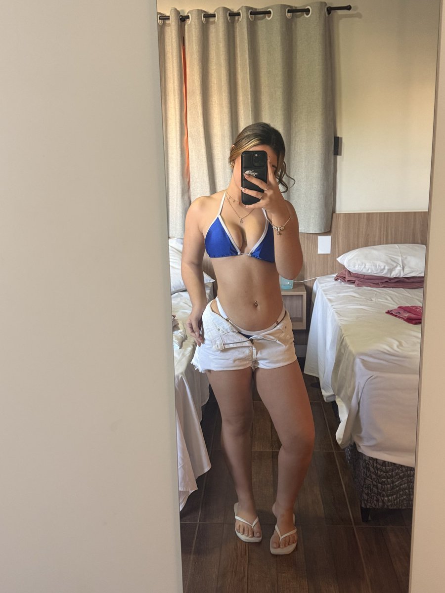 biatonee's tweet photo. thermas 🌊🧡 https://t.co/c6nP7kt1k6