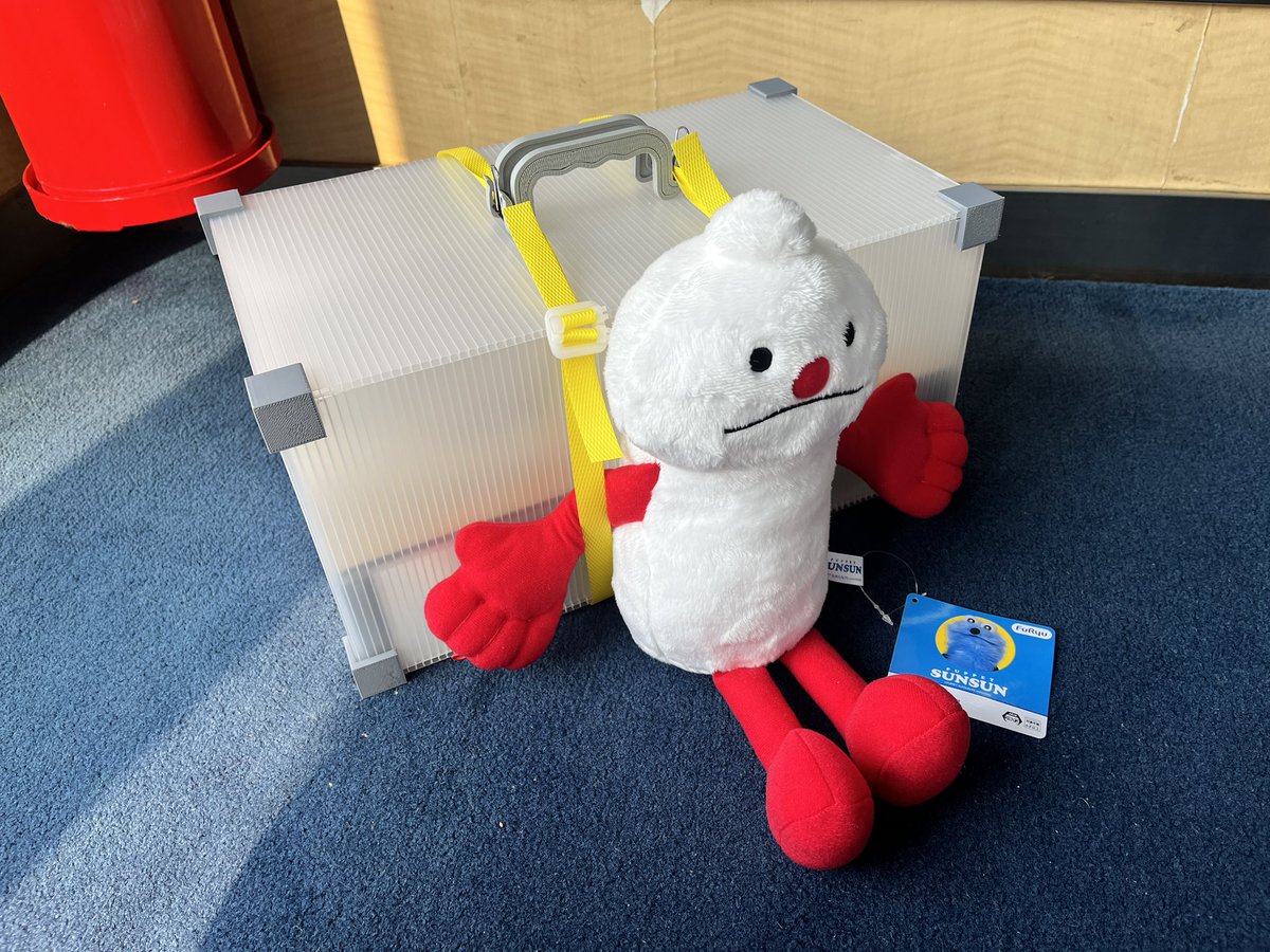 re_aqu's tweet photo. ひとまず模型の運び手になってもらうことに📦 https://t.co/essaGW9TgA