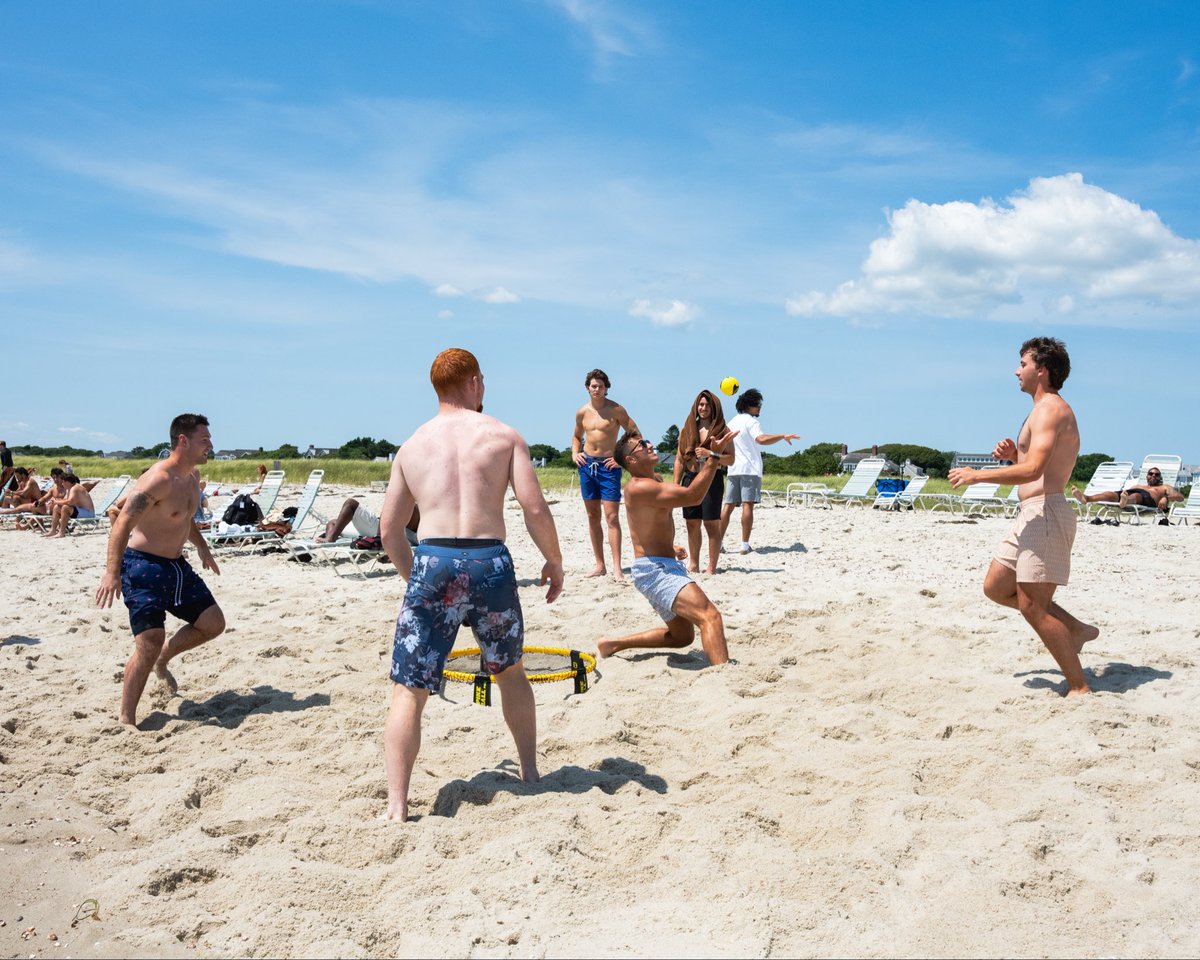 BCFootball's tweet photo. Team Bonding: Beach Edition 🏖️ https://t.co/RiLciIWeGY