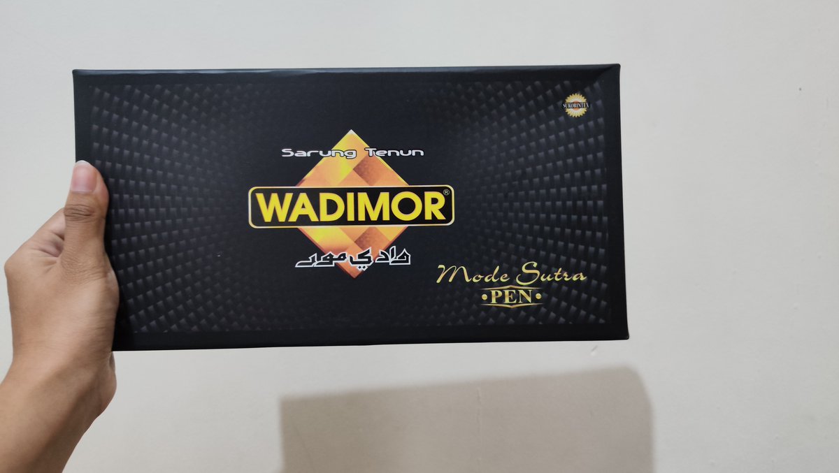 glaucousyy's tweet photo. jual new 50rb negoin brp aja yg penting laku (tpi tetap pakai akal ya kids) https://t.co/ni1E7i69tM