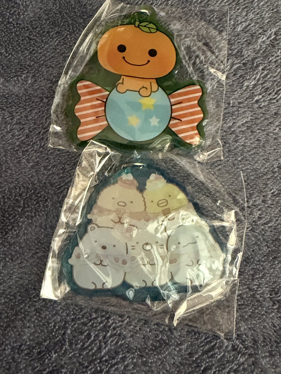 _MoMonja_Mo's tweet photo. 【交換】サンエックス ユニバース ぷっくりクリア　マーカーアクセサリー ガチャ

求　にゃんにゃんにゃんこ
譲　すみっコぐらし　みかんぼうや
他にもサンエックス交換出してるので同時交換可能です！

郵送　or 横浜　都内手渡し
よろしくお願いします https://t.co/RvvSdqUilp
