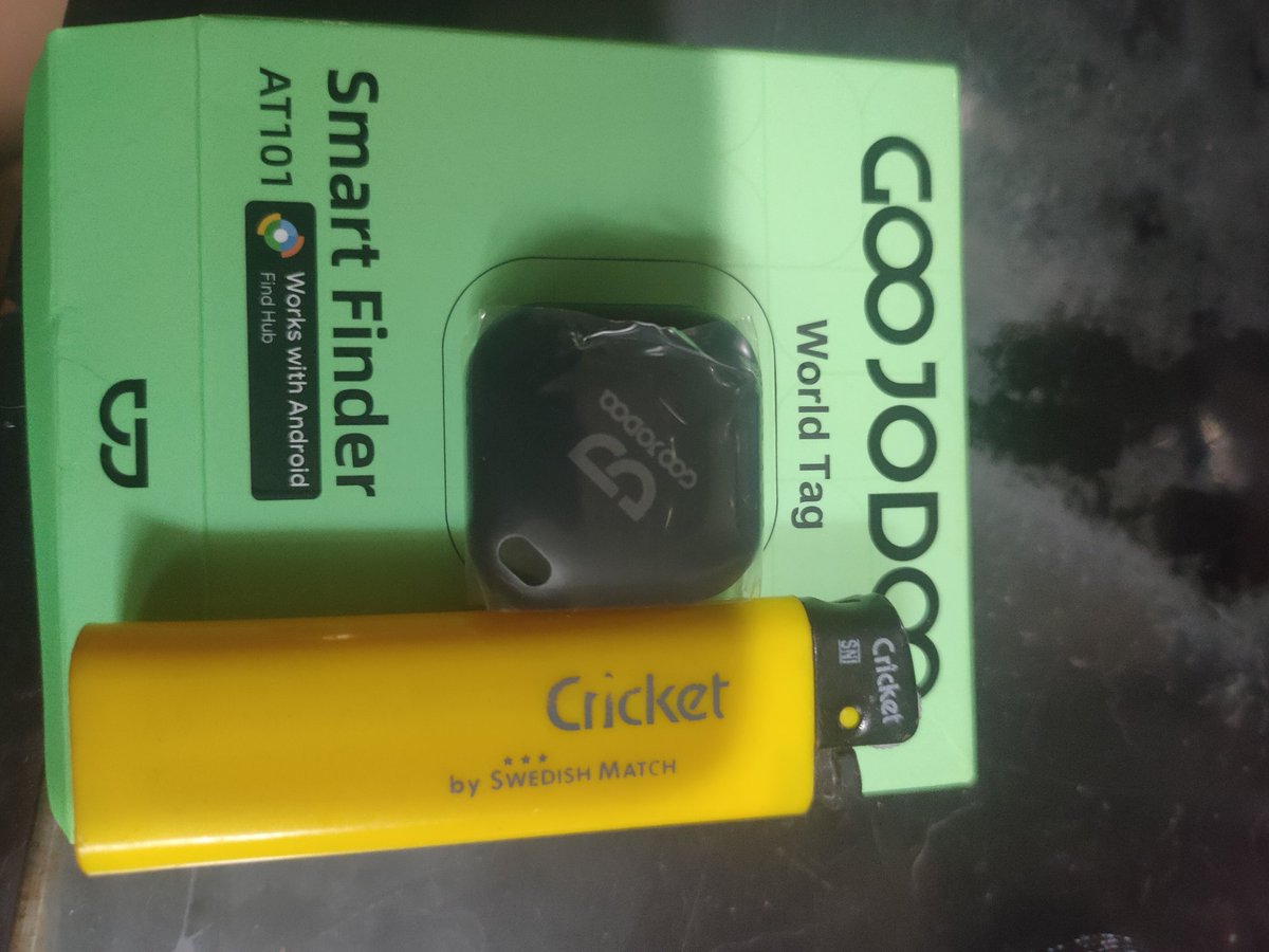 innovacommunity's tweet photo. Akhirnya datang juga

Ternyata kecil bgt ukurannya.

Buid quality nya lumayan bagus, gk kalah sama itag nya apple.

Yang paling asik, aplikasinya pakai google find my device. Device tracking gini, agak khawatir klo pakai apps gk jelas. https://t.co/oaBgusfRso