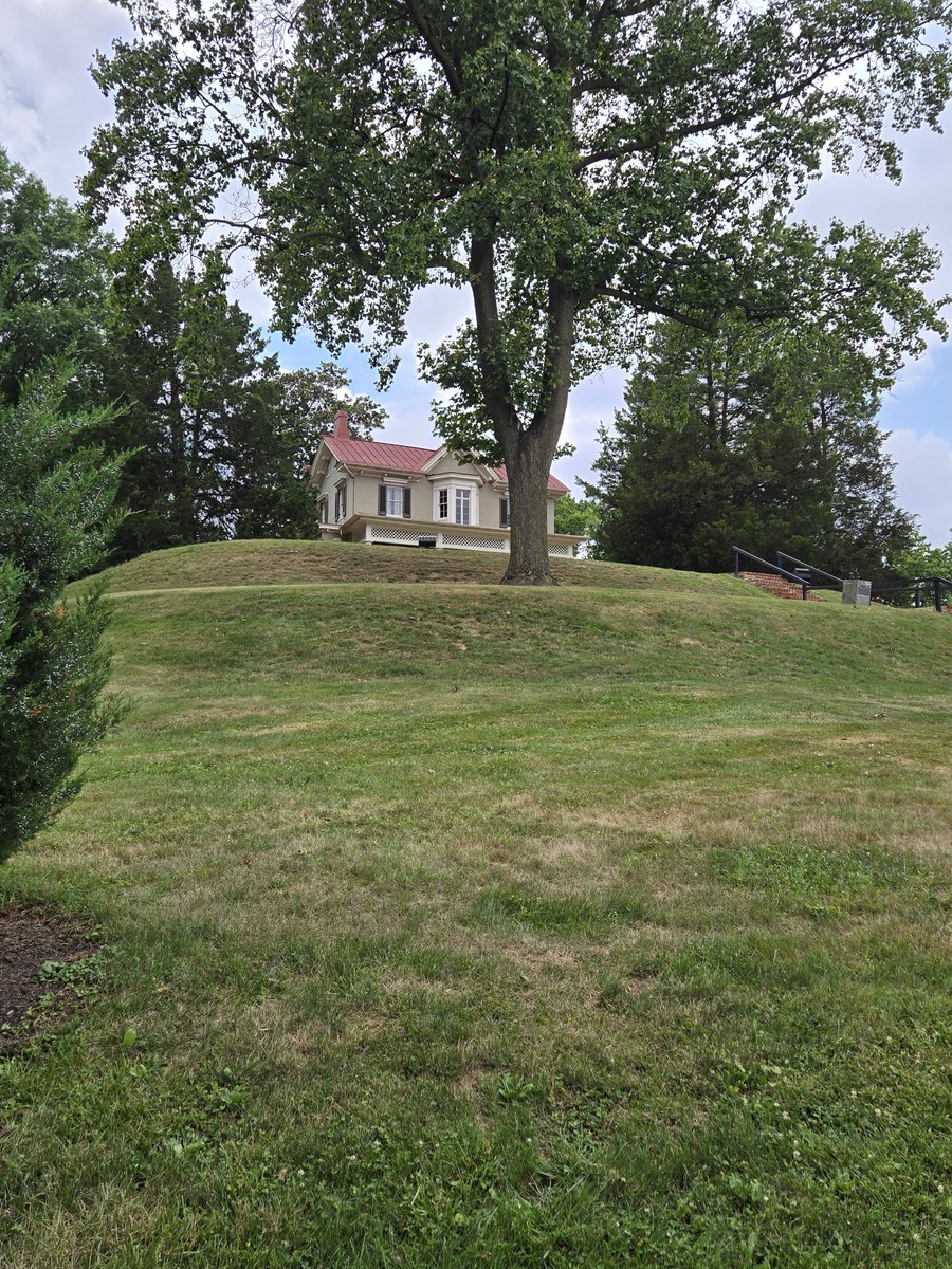 historynerdtchr's tweet photo. Fantastic visit to Cedar Hill, Frederick Douglass' home with #FordsTheatre #CivilWarWashington. Very informative and enlightening. #historynerdtravels #historynerd https://t.co/OGE4Xgk3hN