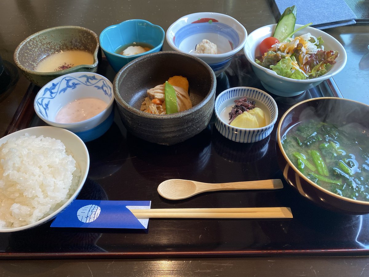 Gdoara's tweet photo. あさごはんでした https://t.co/h5YTcKtIhH