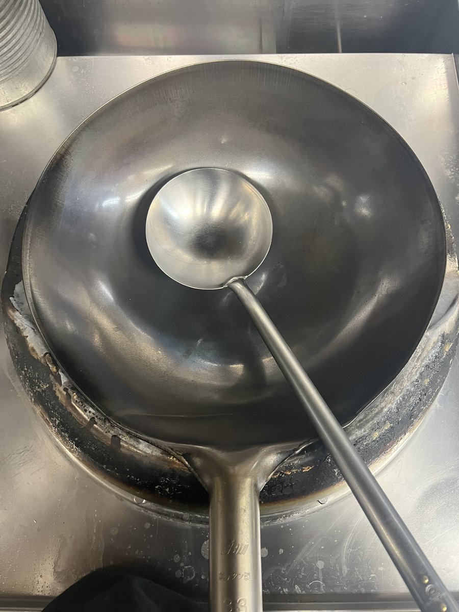 ramenumetaro's tweet photo. おはようございます
7月21日　火曜日
11:30〜14:00(LOなし)

本日は
ラーメン
半ねぎチャーシュー丼
を販売いたします

ご来店お待ちしております https://t.co/itS28NYPLf