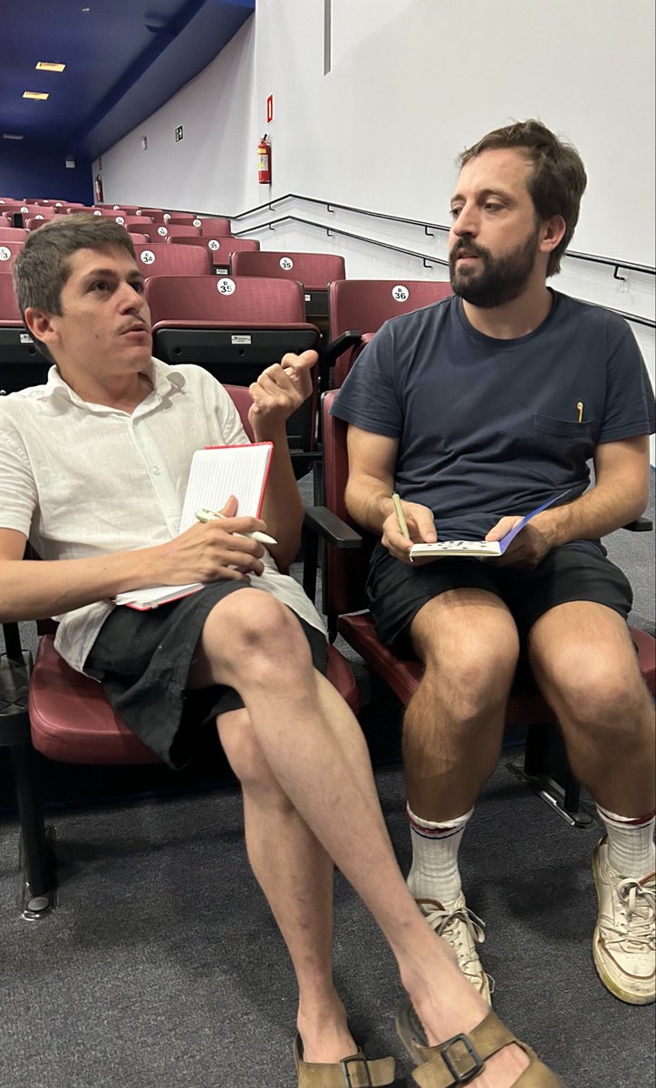 Bernardoblanche's tweet photo. Eu troquei presentes com o greg ❤️ https://t.co/dBc9v8EbDJ