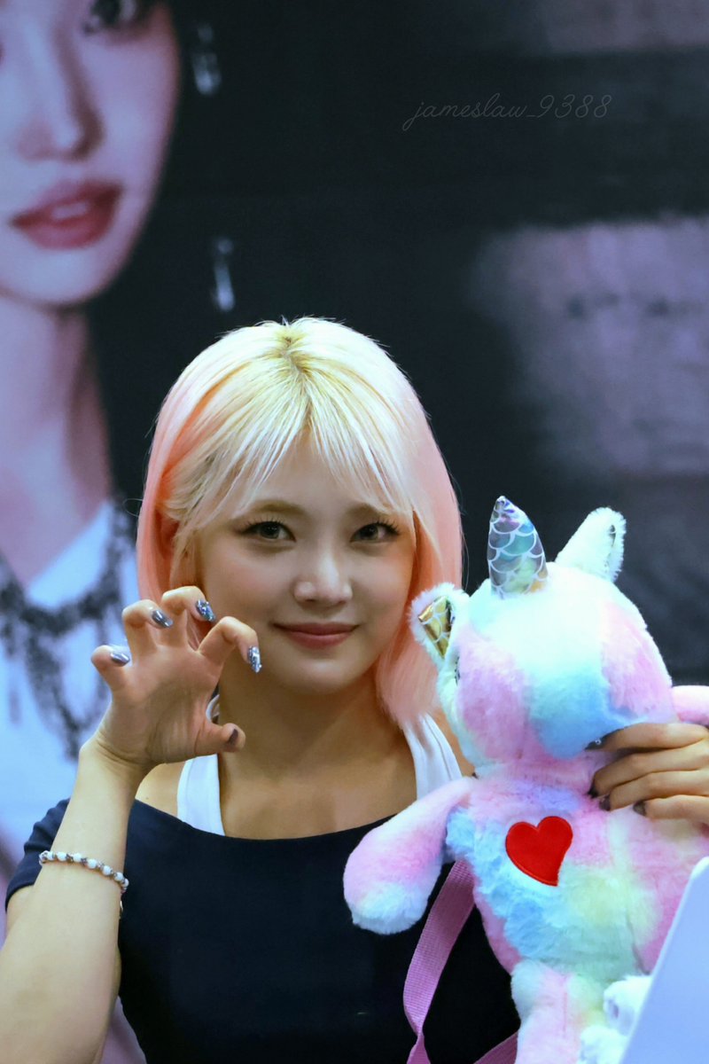 jameslaw_AAA's tweet photo. 260720 Tokyo FS💜Onda
👶🏻🦄
#EVERGLOW #Onda
#온다 #EVERGLOW_CODE https://t.co/xmglQBfOGY