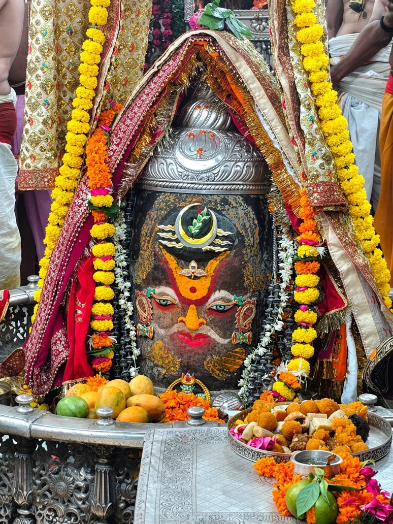 12Jyotirling's tweet photo. श्री महाकालेश्वर भस्म आरती दर्शन | 21.07.2026

Shri Mahakaleshwar Bhasma Aarti Darshan | 21.07.2026 https://t.co/3GVHtZIGIU
