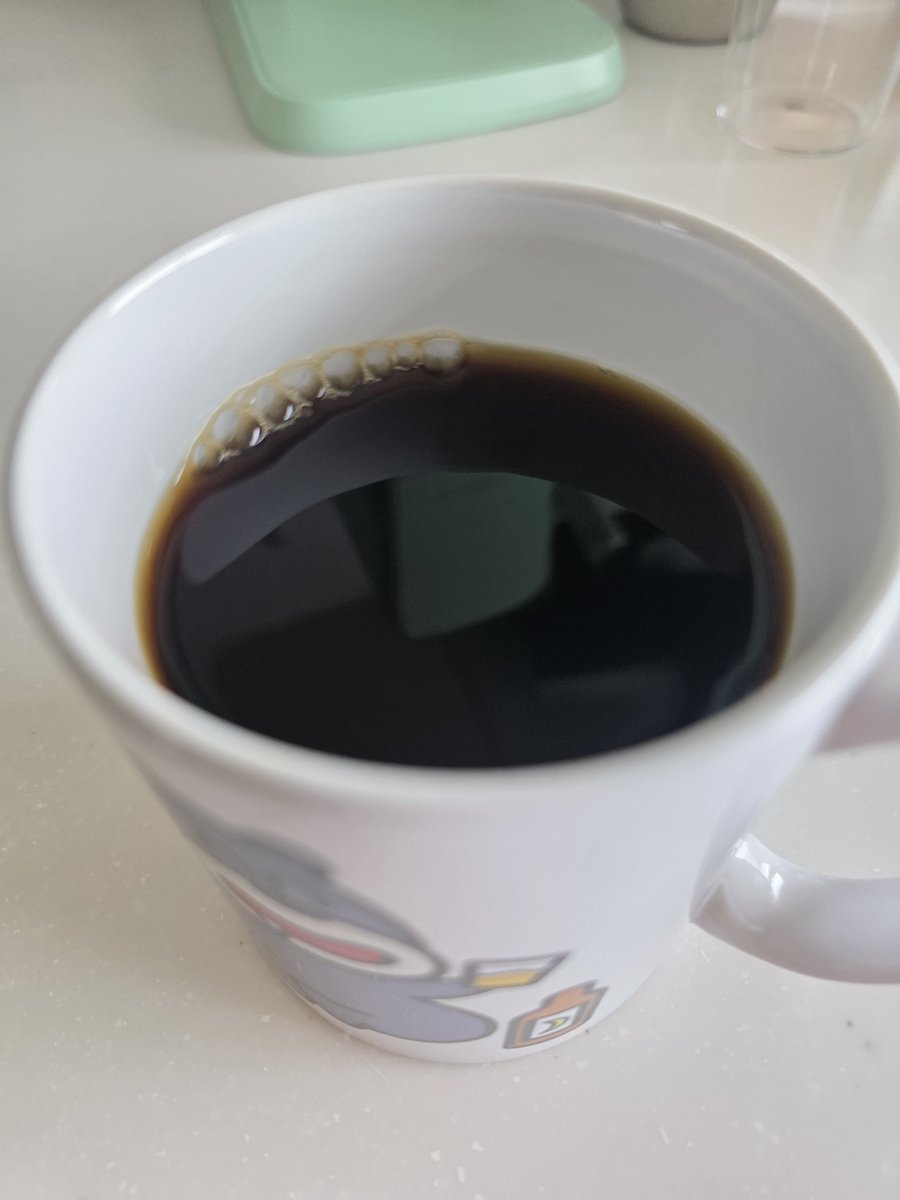 bakkoan's tweet photo. 今日の一杯は、グアテマラ　アンティグアのピーベリー☕
フルシティローストで、こうばしい香りが、ばっふぉーん！
自分でも最低の例えだと思いつつ、焼き芋🍠の皮みたいな豊潤なこうばしさ🤤
アフターもすごく長くて、夏に飲む深煎りも良いもんですね😋 https://t.co/avBZX46753