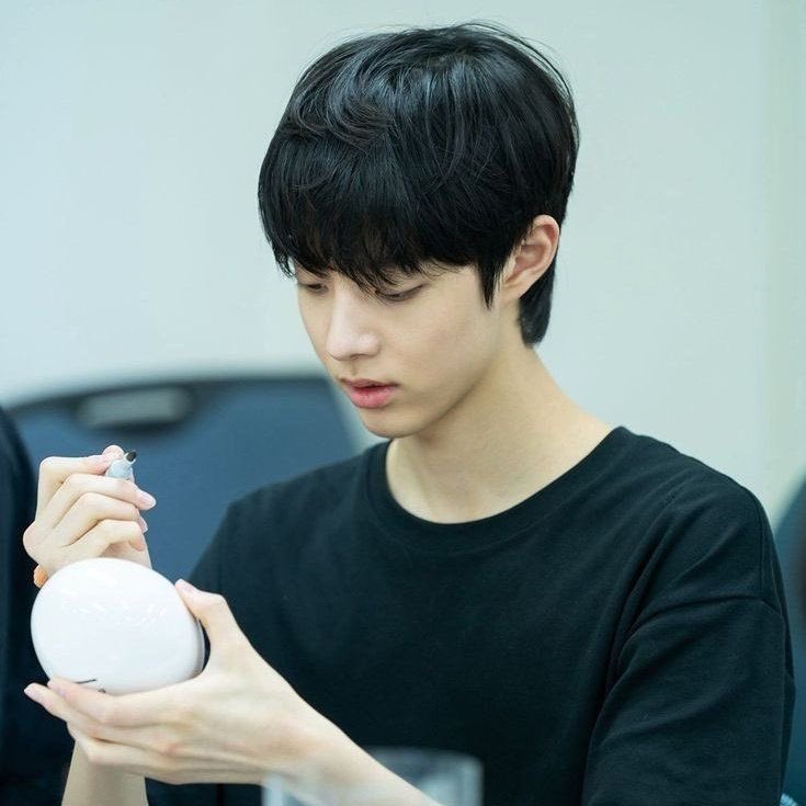 이미 tweet media