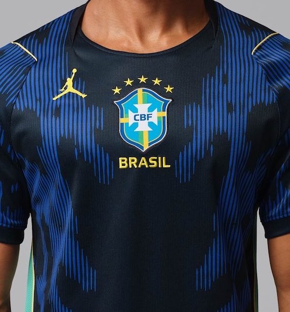 rubensGPnetto's tweet photo. Não sei vocês, mas eu apoio uma campanha para trocar o logo do Jordan pelo do Pelé na camisa da Seleção! https://t.co/SXvjjFmMLs