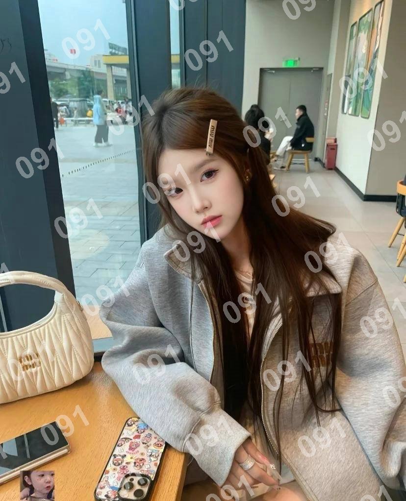 IAMMI6's tweet photo. 我的所有负面情绪总是喜欢在深夜里找到我，并一点一点的消耗我的所有。
👉助理@SkSk609
久久连妹子白嫖勿扰
看上了请截图妹子便客服快速安排
湛江市霞山区南柳村抗法纪念广场
#湛江 https://t.co/jzBk5XxEBR