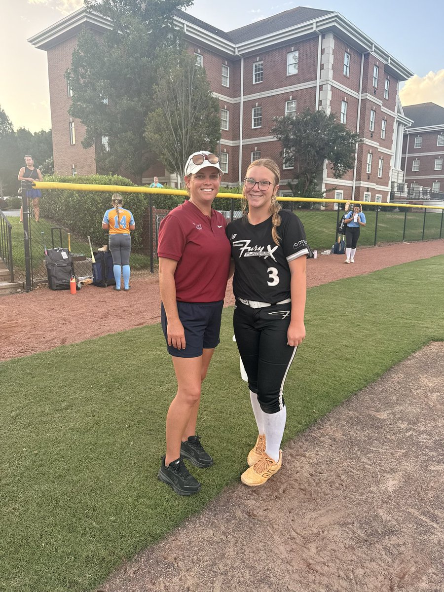 ArmourCali's tweet photo. Had a AMAZING time at LEE University camp! Worked on pitching, hitting, and fielding. So grateful I got to meet @Em_Russell and @CoachKGNeer ! @LeeUSoftball @MCScotsSB @CS_Tigers_SB @GoMocsSB @TN_FP_Schroyer @Vol_Softball @ConnectSports_ @D1Softball @FuryPlatinum @ExtraInningSB https://t.co/nI60sXae8q