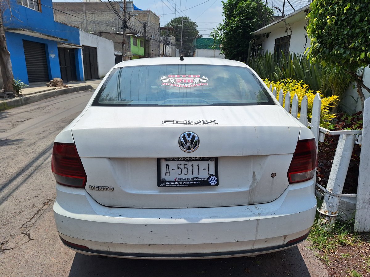 humer56's tweet photo. @Azcapo_Denuncia
@vycazcapotzalco @AzcapotzalcoSoy  @AzcapotzalcoMx @AzcapoAtiende por favor su apoyo para remover auto abandonado por mas de 6 meses, taxi CDMX con placas A-5511-L,  en av Morelos en la colonia Santiago Ahuizotla https://t.co/sPzUAOz9pQ