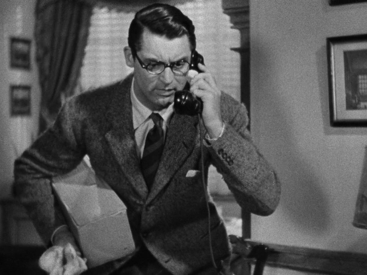 oldhllywoods's tweet photo. cary grant and katharine hepburn in "bringing up baby" (1938) https://t.co/op7kVYN2a7