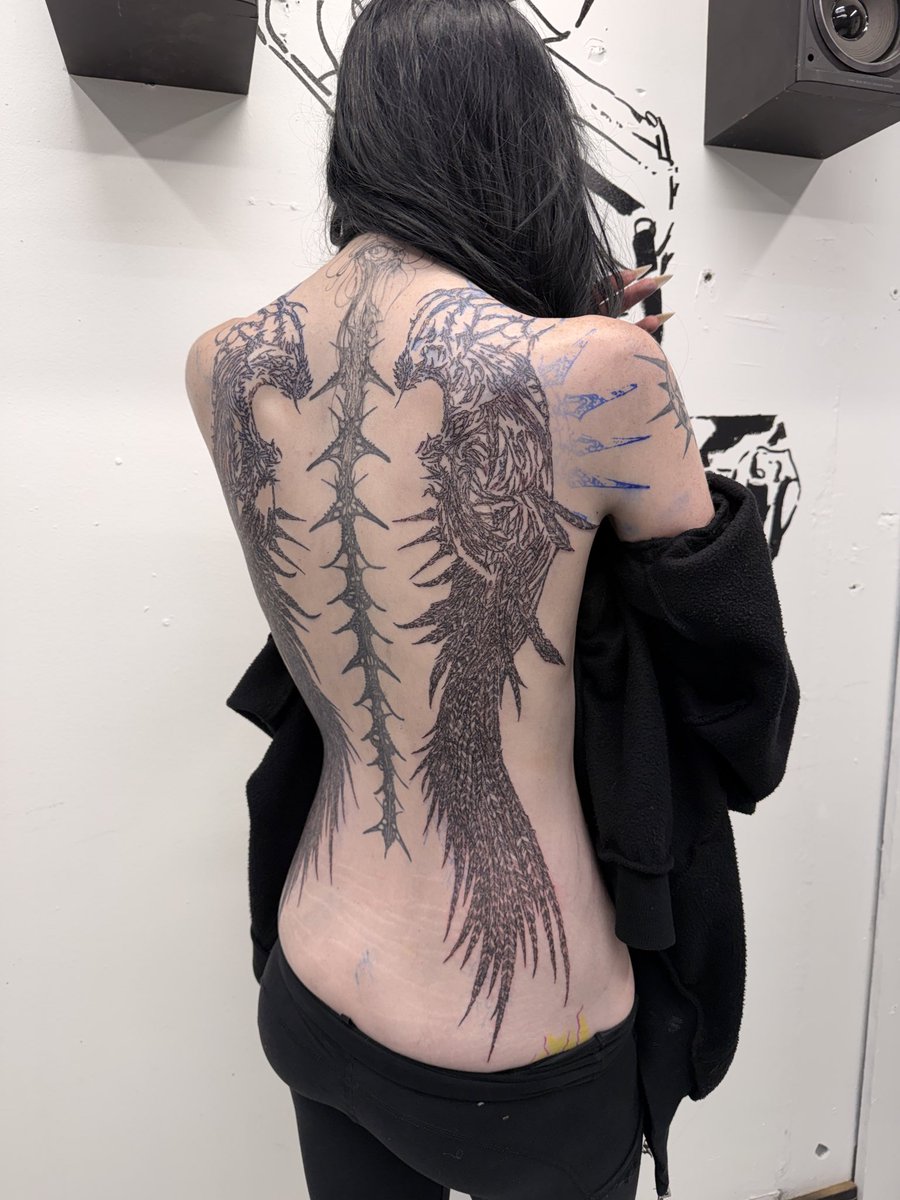 raymidnightbb's tweet photo. Finally got my own wings... now the only question is, are you ready to catch me? 😉🪽

#goth #tattoo https://t.co/VqVWdWYVWV