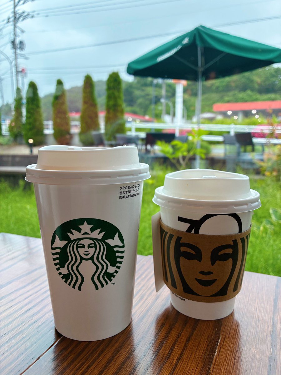 ryopin724's tweet photo. lunchしてまったりお喋りday❤️🩵🫧
小雨の日に外見ながら飲むコーヒーってなんでこんなにうまいんや☕️☂️ 落ち着きすぎるチルたいむ😌
⁡ https://t.co/2Cfdn6MbBc