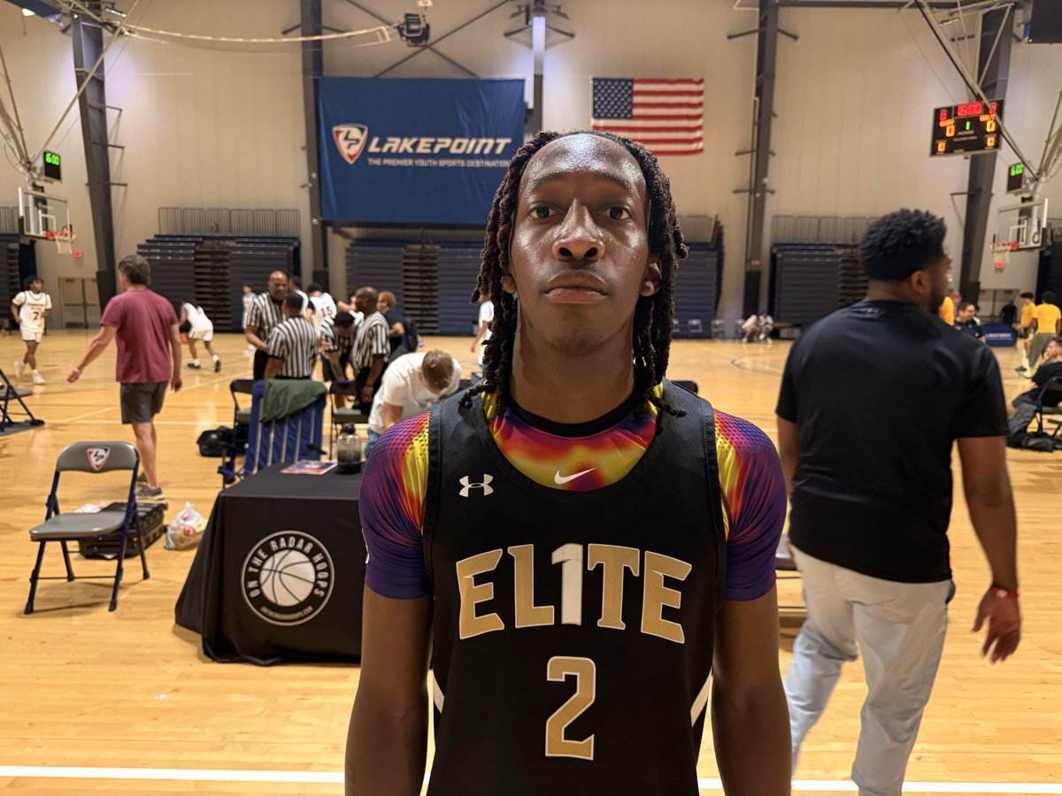 RoseySportsUSA's tweet photo. 2027 G Jaden Hardnett has a great handle, speed and passing ability. He makes quick reads, distributes the ball well and he’s highly effective in transition. https://t.co/wsDCd7DDPN