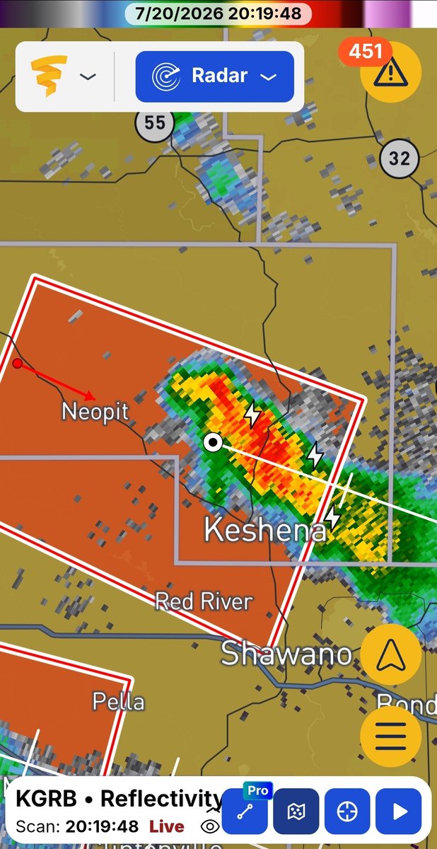 EchoFlight5's tweet photo. Another tornado on the ground near Keshena Wisconsin.  Take shelter immediately.  🌪 https://t.co/DsKq0kh8Sx
