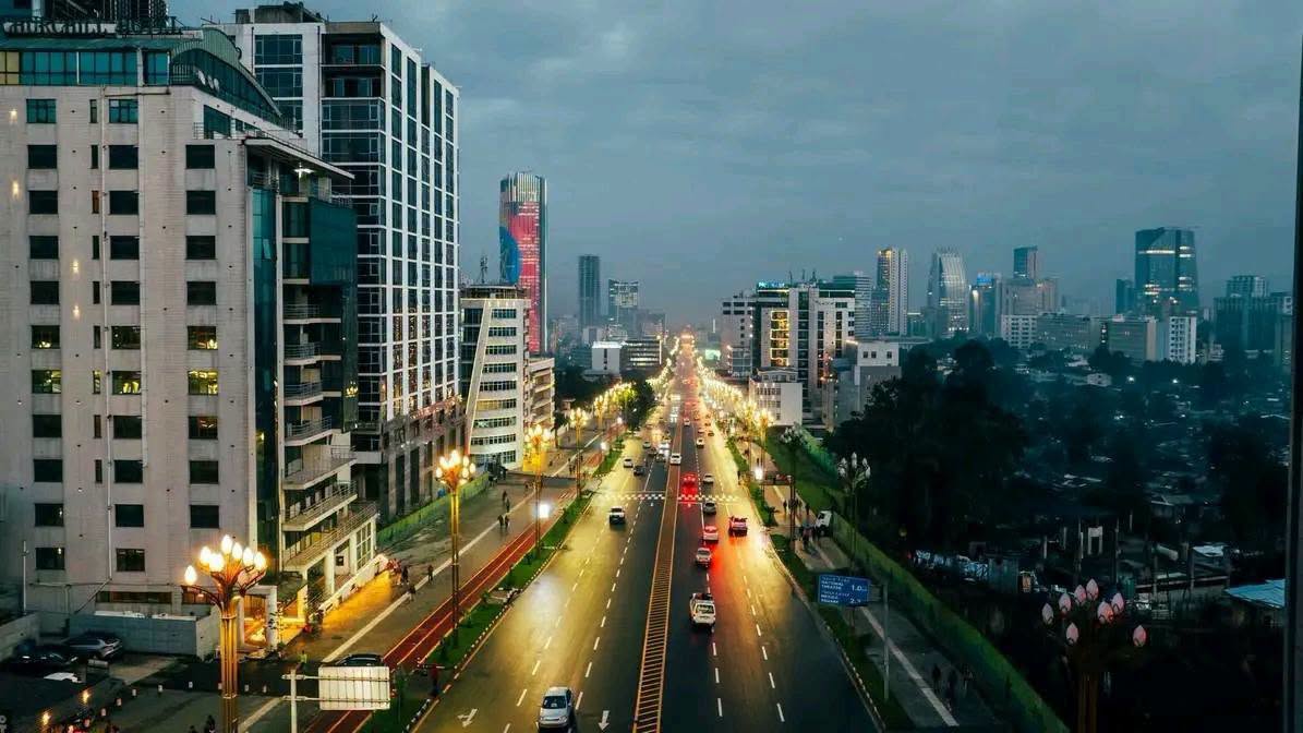 Eylgn1's tweet photo. 𝐀 𝐂𝐢𝐭𝐲 𝐨𝐧 𝐭𝐡𝐞 𝐑𝐢𝐬𝐞
#AddisAbaba is Writing a New Chapter.
Modern boulevards, vibrant public spaces, scenic riverfronts and iconic new landmarks are redefining #africa 's capital, where history meets modernity, culture meets innovation, and every corner reflects a city on the rise.
Whether you come to connect, do business, invest or explore, #addisababa welcomes you with renewed energy and endless possibilities.

Welcome to #Ethiopia. Welcome to #AddisAbaba.
#AddisAbaba #Ethiopia #DiscoverEthiopia #VisitEthiopia #UrbanTransformation #Africa