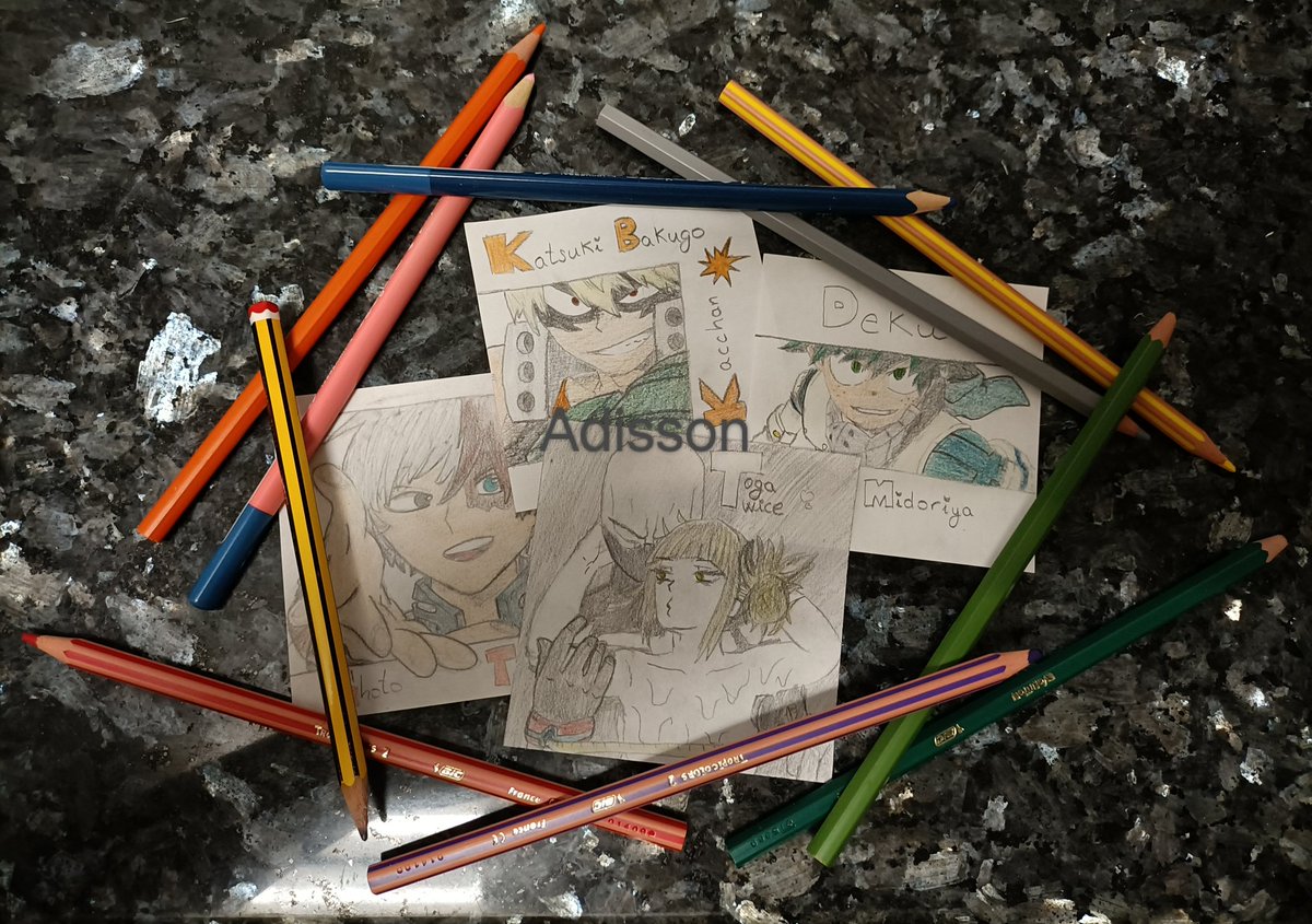 Cf17Sandra's tweet photo. Los dibujé mientras leia los mangas, pero los pinté ahora que voy por el final del tomo número 20 😊

💚  🧡💥  🤍❤️❄️🔥  🖤💛🔪 

#bnha #bakugo #deku #todoroki #togaandtwice #myheroacademia https://t.co/wYai86KkuN