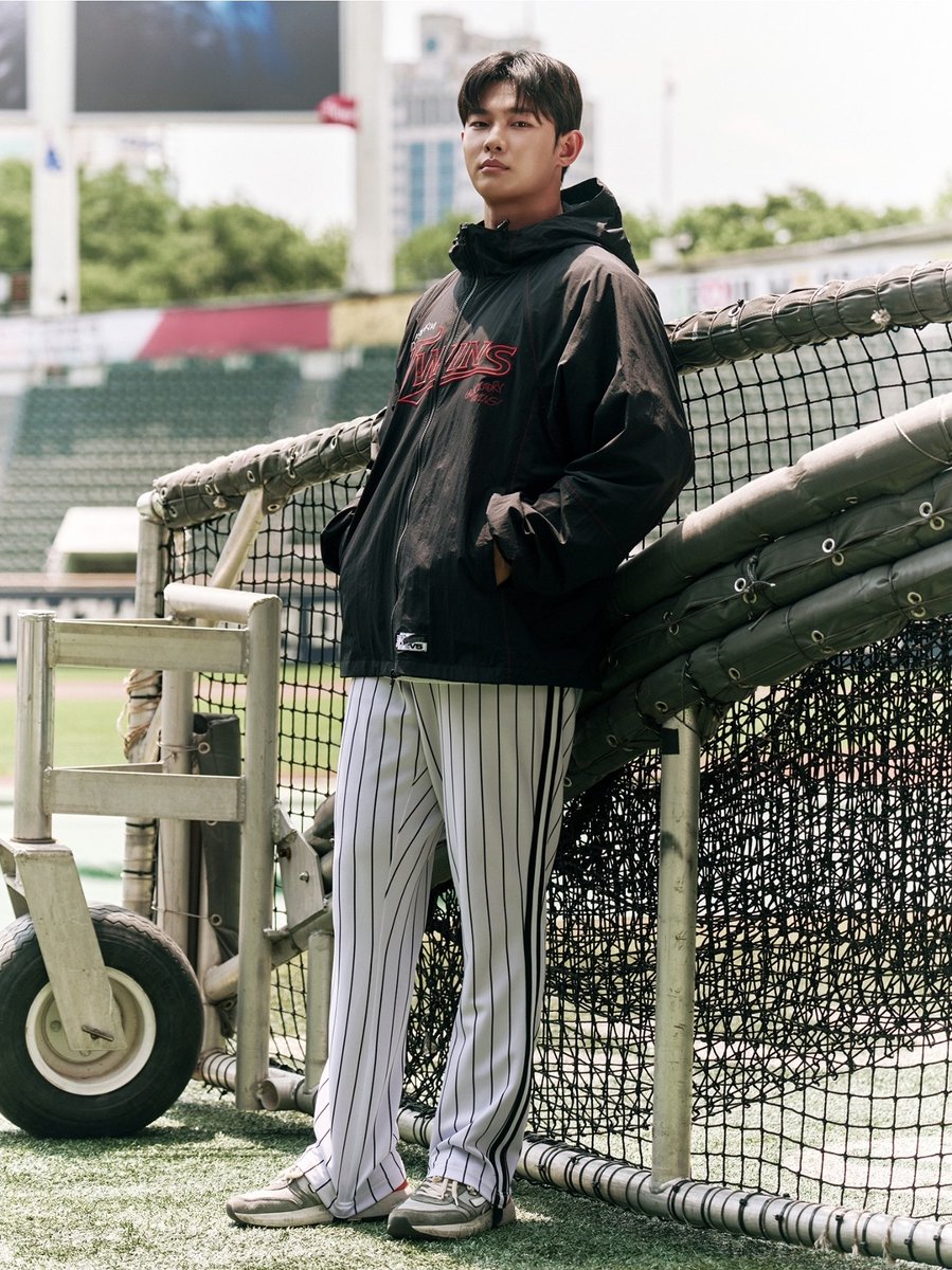twins_kami's tweet photo. 내가 브랜드 관계자면
김영우 꼭 모델로 써달라고 읍소함 https://t.co/YlZffpVXRY