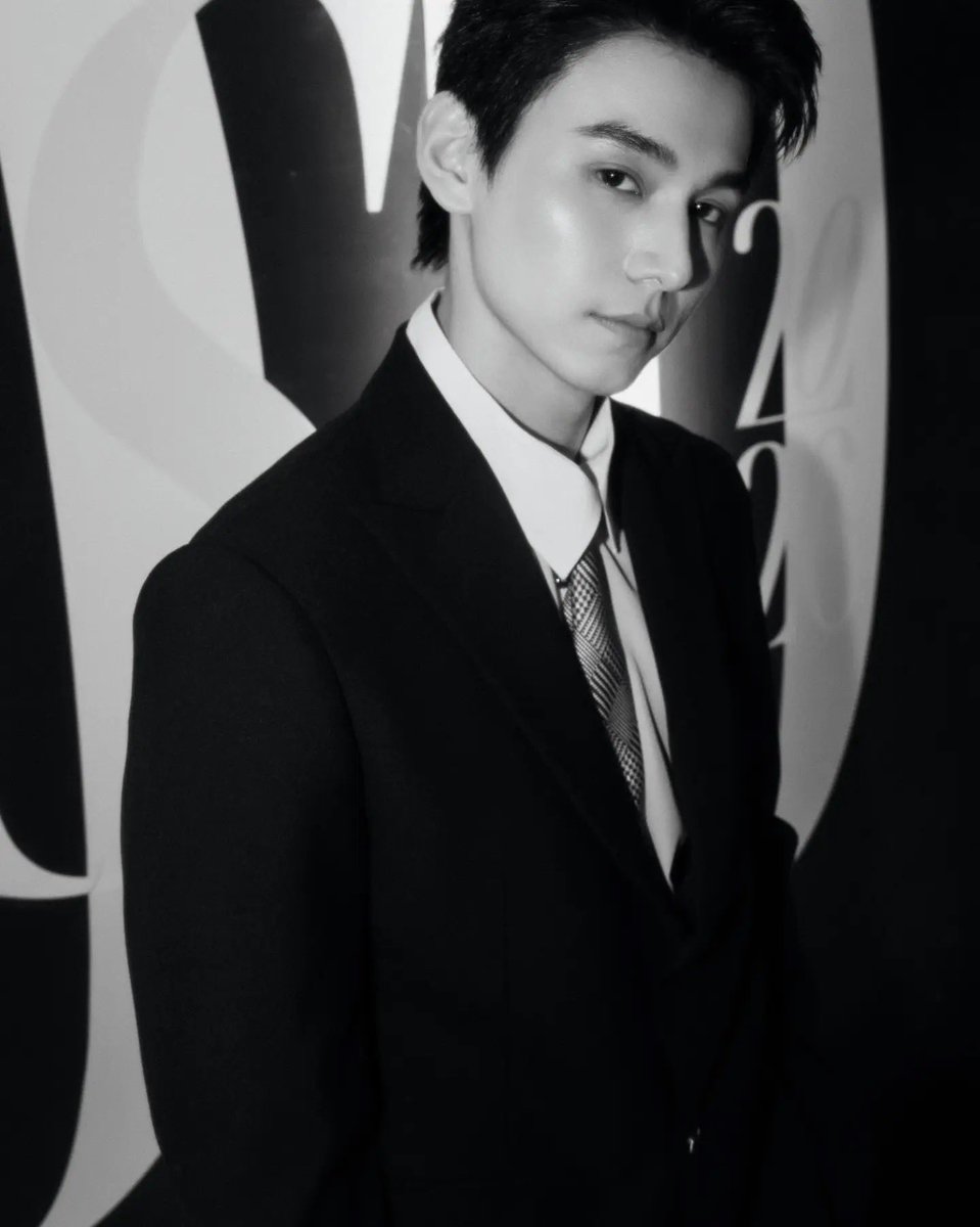 JahomeOfficial's tweet photo. [5] จา พชร เข้าร่วมงาน #100ListSocialClub2026 จาก Hashtag Legend Thailand ในการประกาศรายชื่อบุคคลผู้ทรงอิทธิพล เพื่อยกย่องวิสัยทัศน์ ภาวะผู้นำ และผลงานอันโดดเด่นในหลากหลายแวดวง 🖤

#JaPhachara 
#legend100 #legend_TH #100ListSocialClub https://t.co/S9DVx36NF3