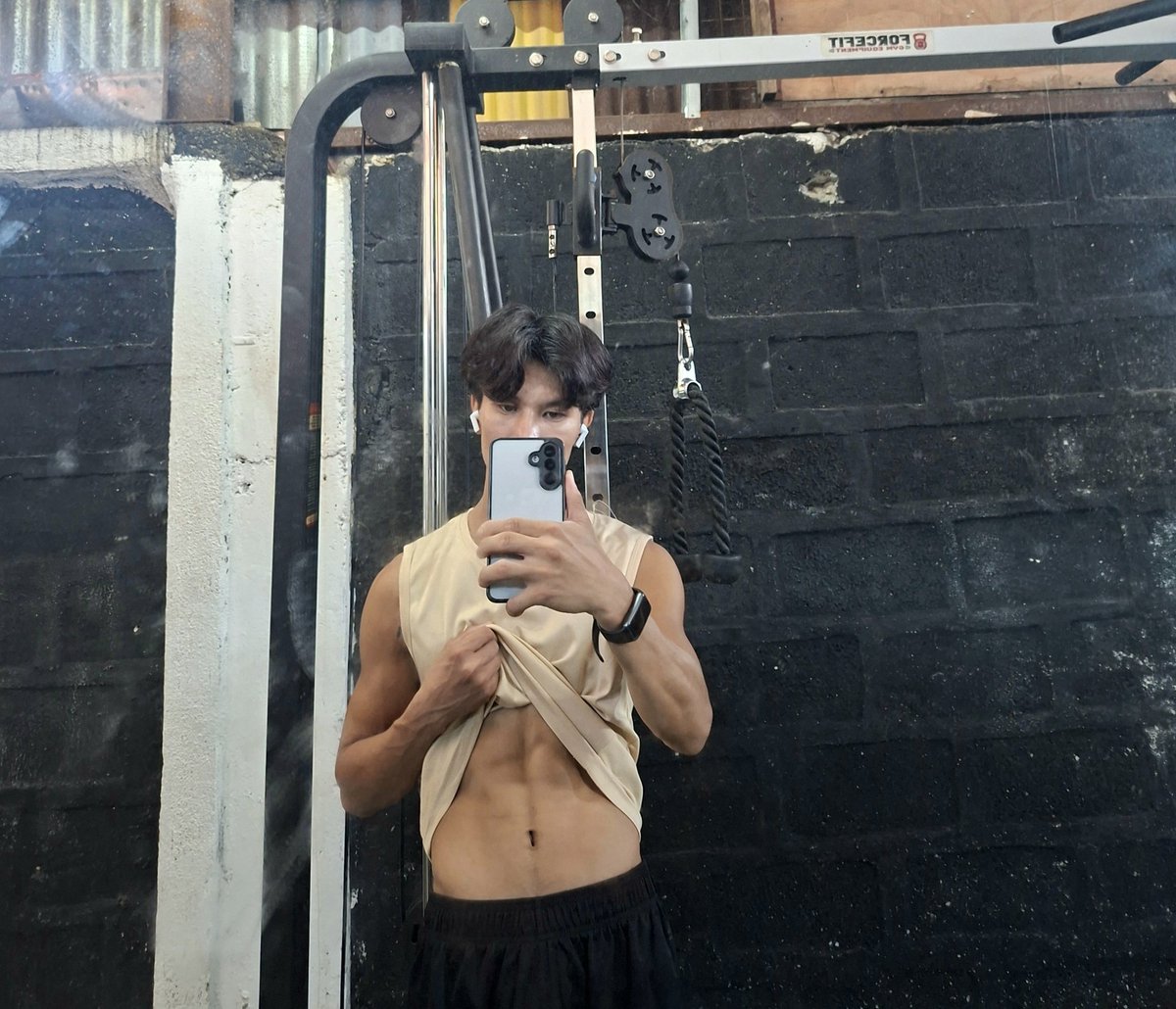 Altermiguel2813's tweet photo. Pa balhas naman ta ah
#gym #workout #mlm #bcdalter https://t.co/Qc0Cq2jJND