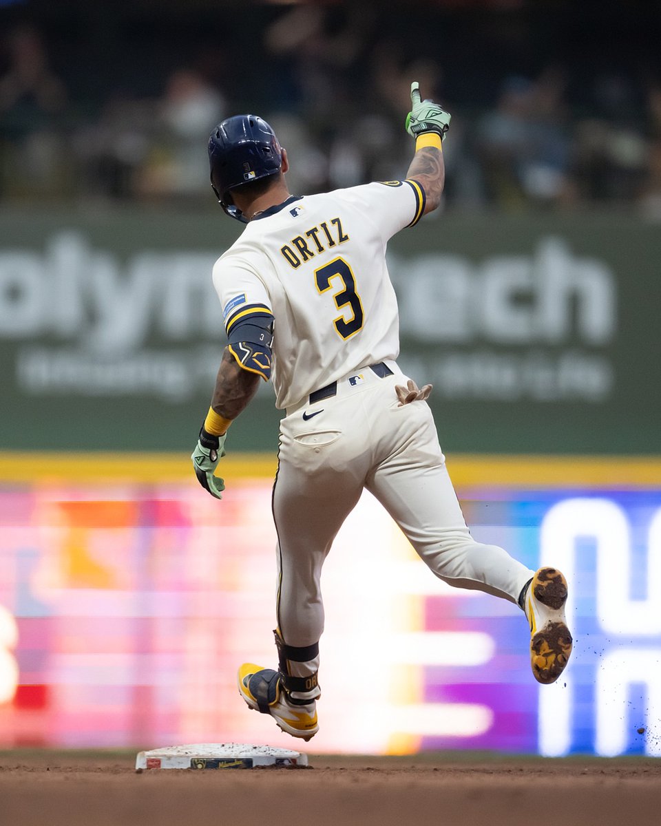 Brewers's tweet photo. Joey Ortiz over last 20 games:

🔵 .300 AVG
🔵 .894 OPS
🔵 4 HR
🔵 11 RBI https://t.co/versMG2WI4